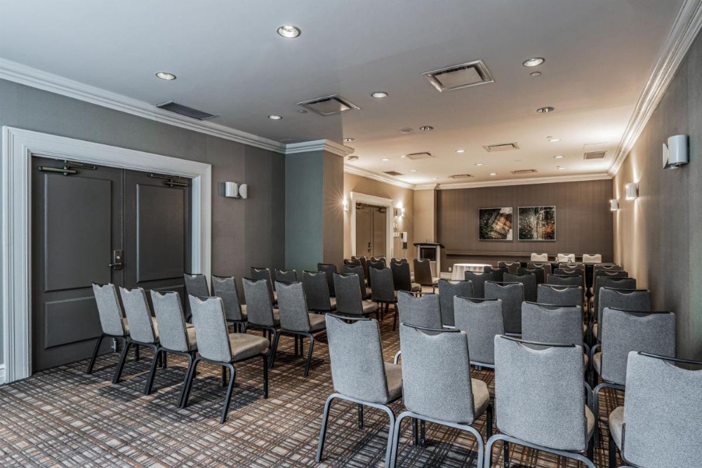 Delta Hotels by Marriott Montreal Image 17